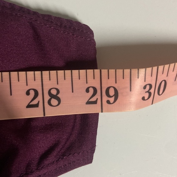 EUC White Birch Purple Long Sleeve Cold Shoulder Ribbed Bodysuit -Size Large - Picture 8 of 8